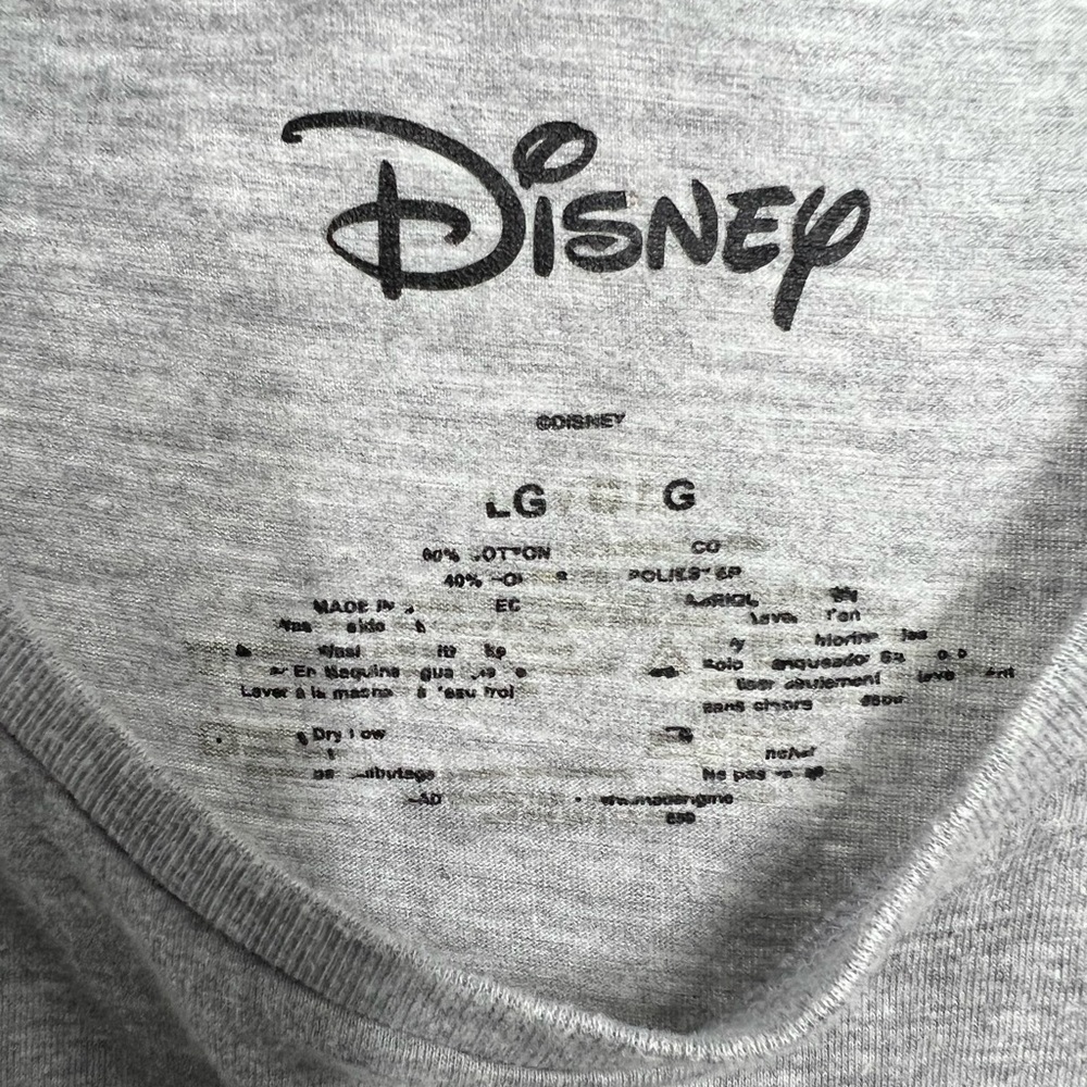 DISNEY t shirt Christmas Mickey size Large - Picture 3 of 3